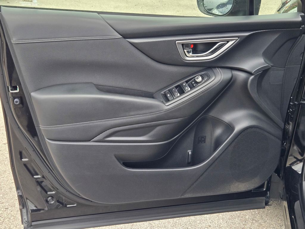 2019 Subaru Forester Premium photo 12