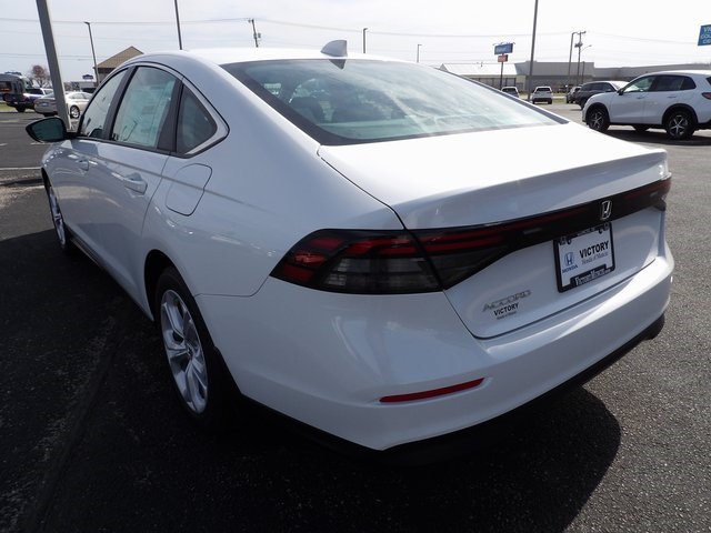 2025 Honda Accord LX photo 5