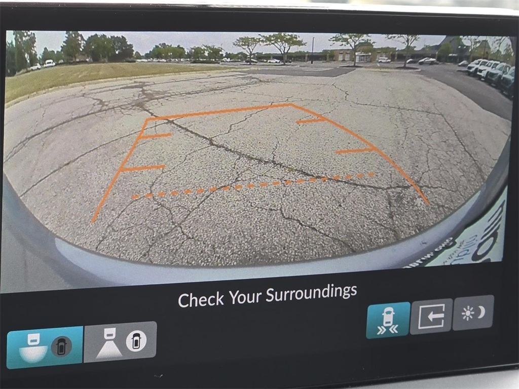 2025 Honda Pilot TrailSport photo 2