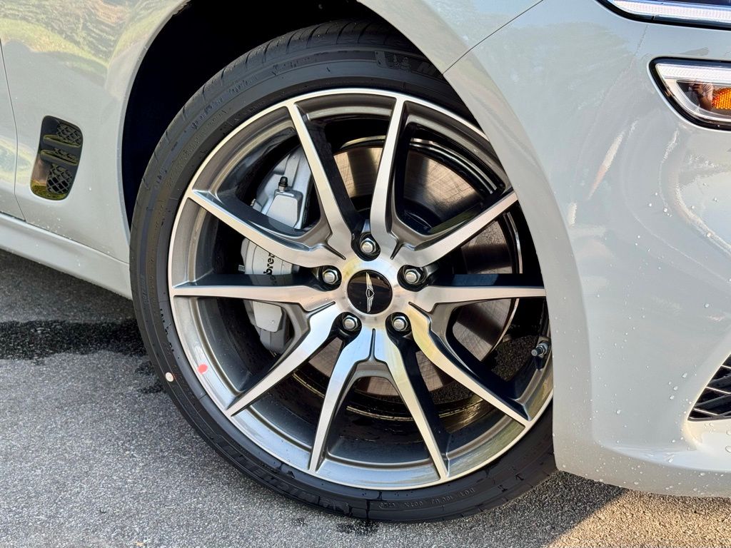 2026 Genesis G70 2.5T Prestige photo 5