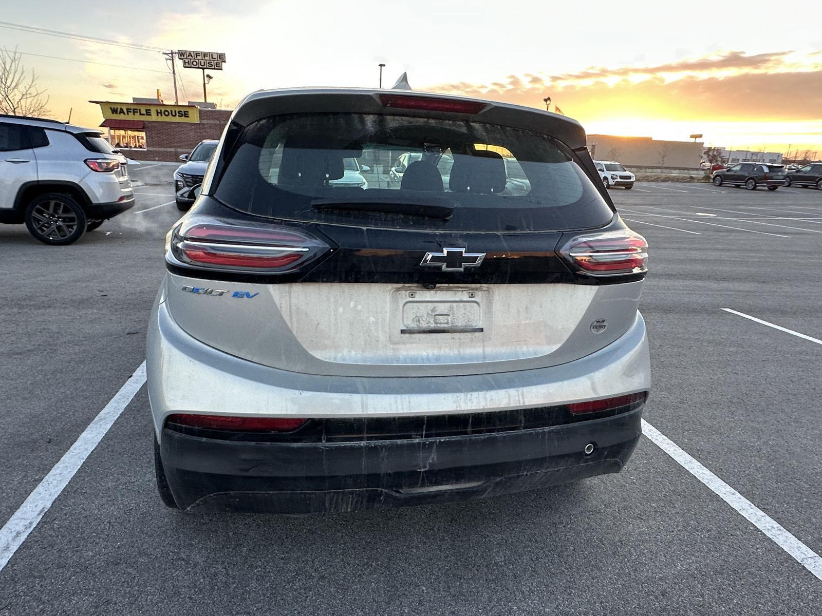 2022 Chevrolet Bolt EV 1LT photo 3