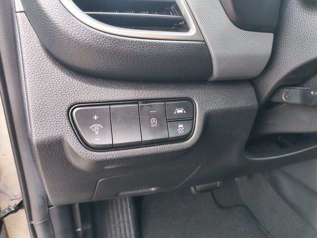 2023 Kia Seltos LX photo 18