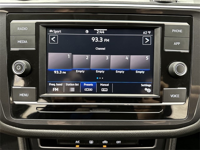 2021 Volkswagen Tiguan S photo 8
