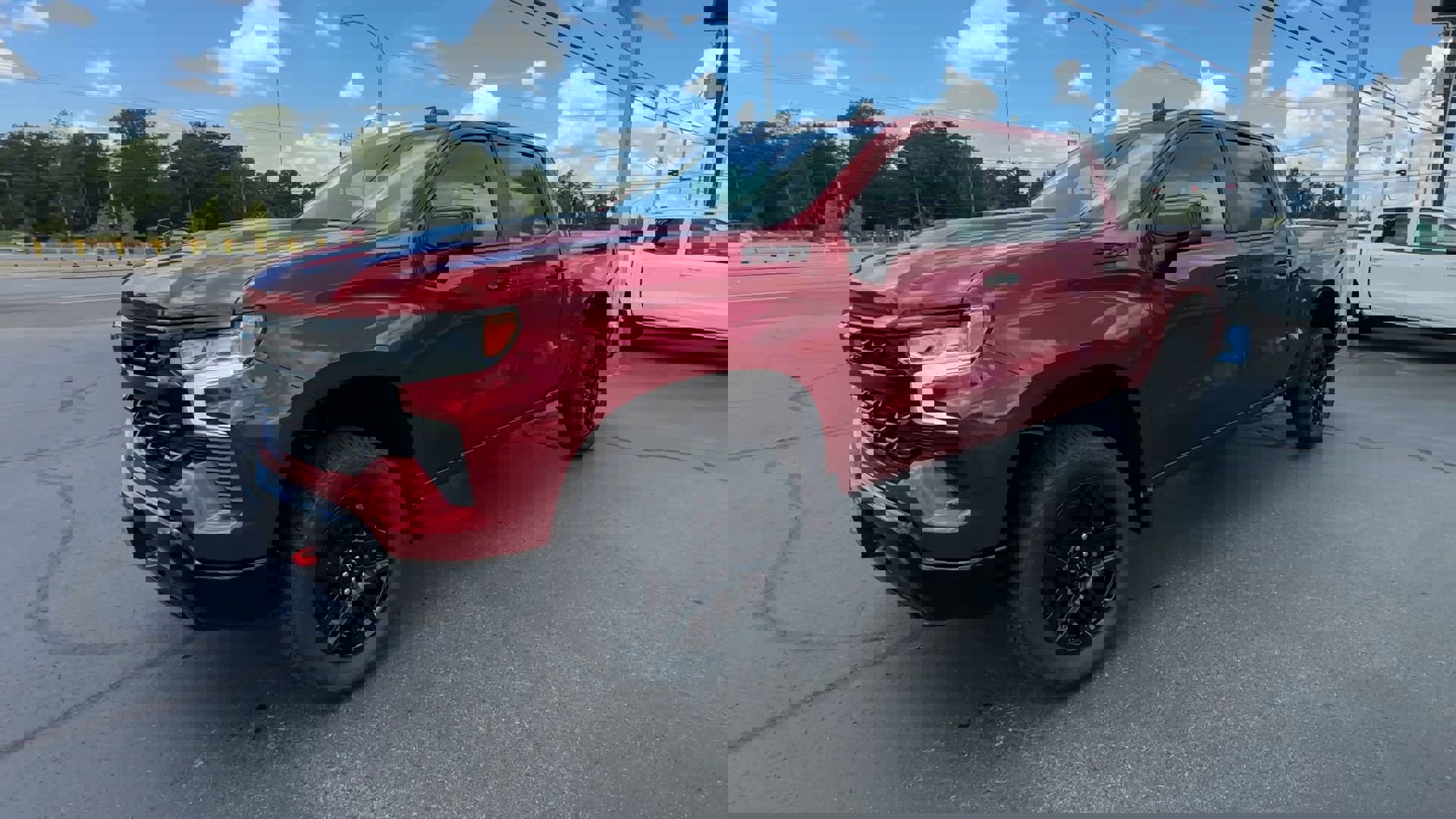 2025 Chevrolet Silverado 1500 LT Trail Boss photo 3