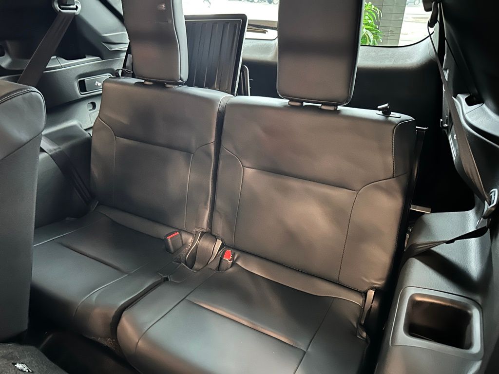 2025 Mitsubishi Outlander SE Ralliart photo 8