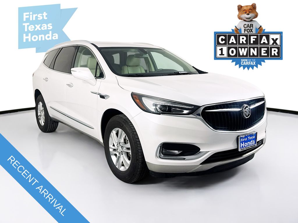 2018 Buick Enclave Essence's photo