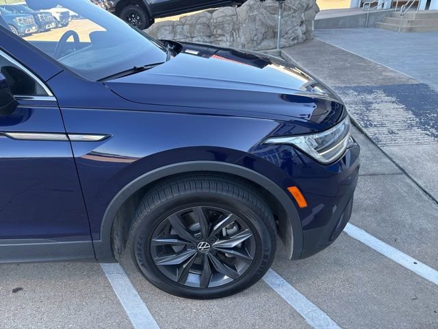 2023 Volkswagen Tiguan SE photo 4
