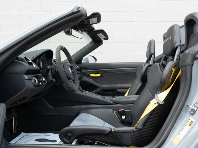 2025 Porsche Boxster Spyder photo 18