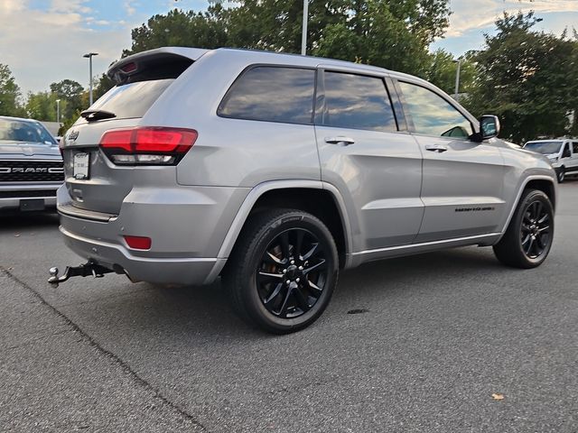 2018 Jeep Grand Cherokee Altitude photo 2