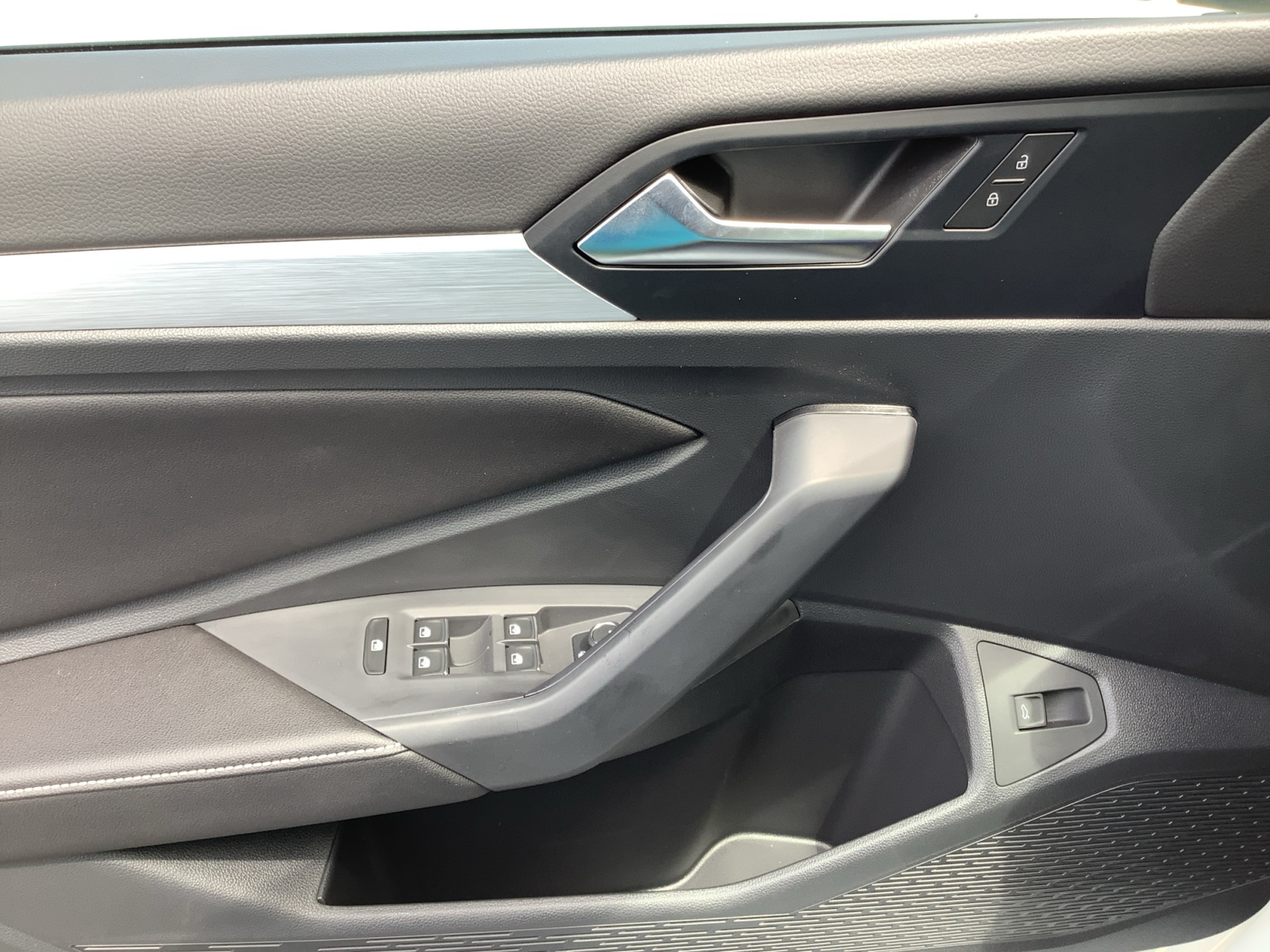 2025 Volkswagen Jetta 1.5T S photo 25