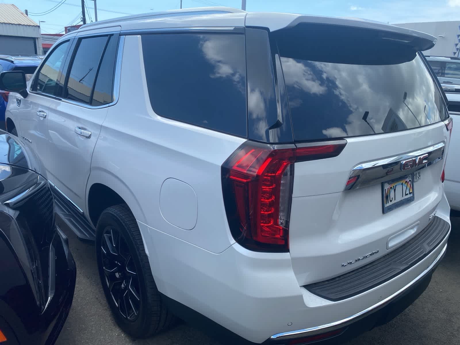 2021 Gmc Yukon SLT photo 2