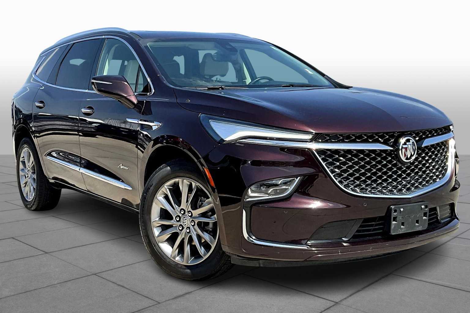 2023 Buick Enclave Avenir photo 2