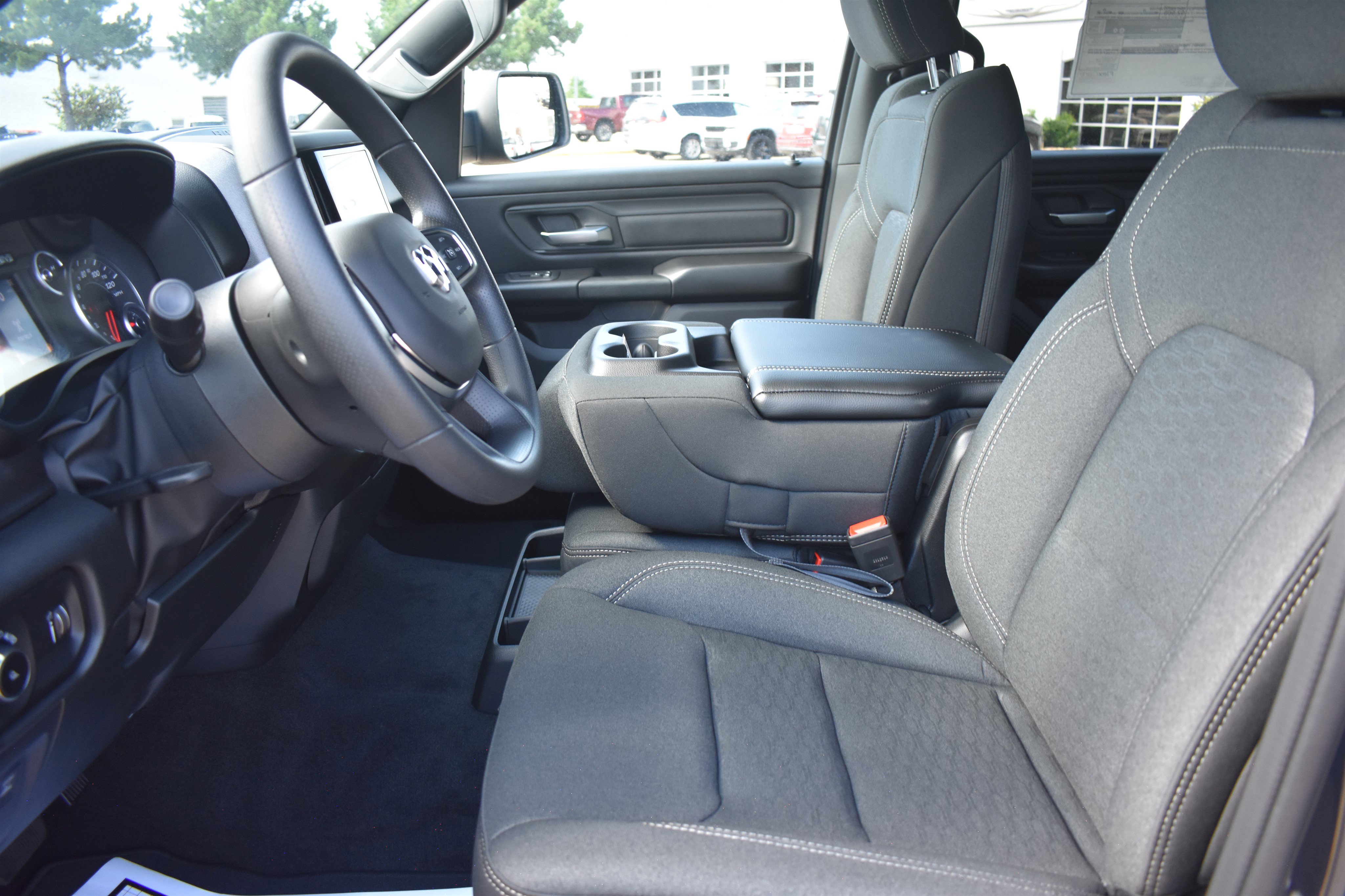 2026 Ram 1500 Tradesman photo 9