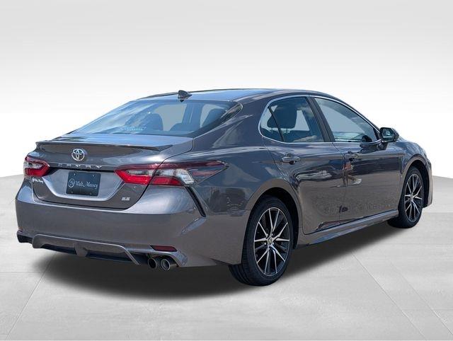 2023 Toyota Camry SE photo 5
