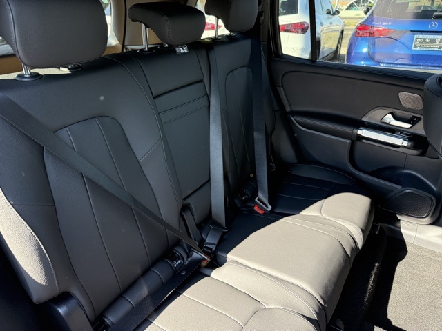 2025 Mercedes Benz GLB 250 4MATIC photo 25