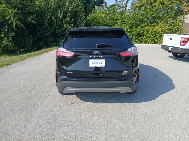 2024 Ford Edge SEL photo 4