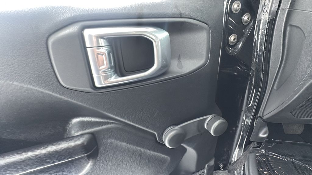 2021 Jeep Wrangler Unlimited Sport photo 20