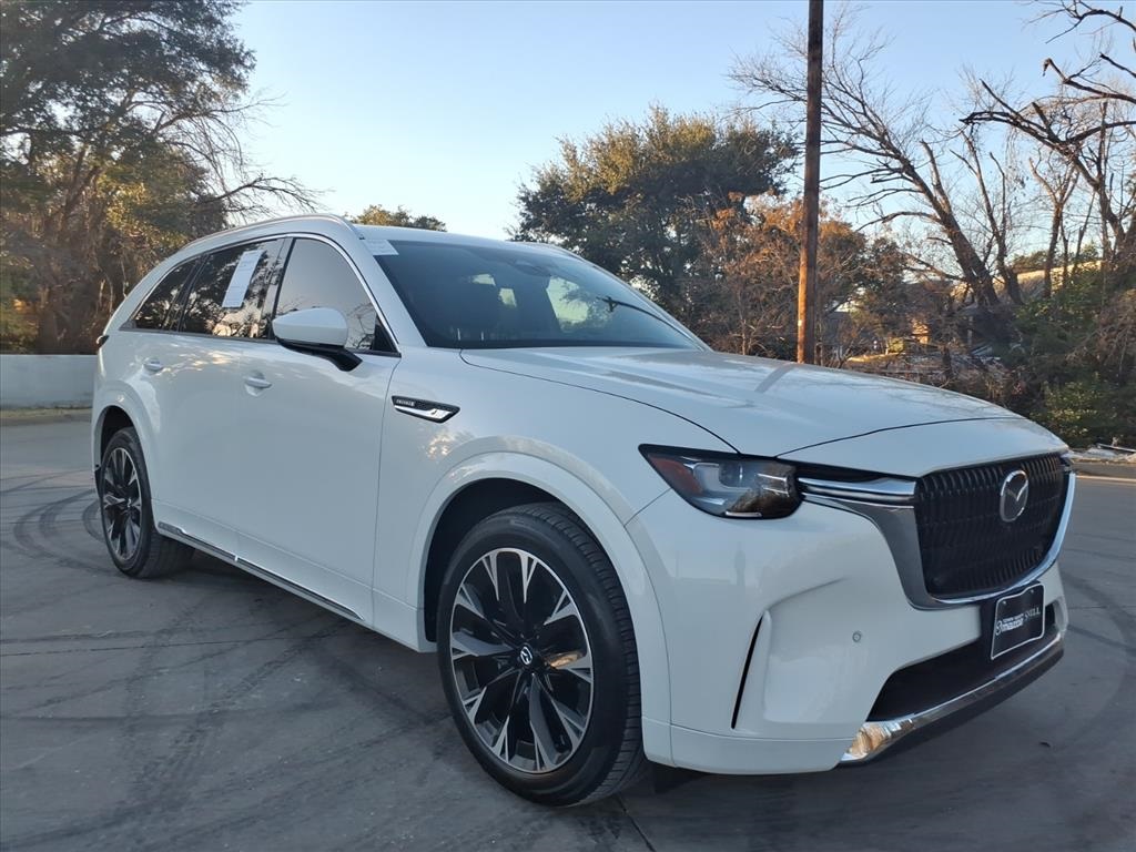 2025 Mazda CX-90 Premium Package's photo