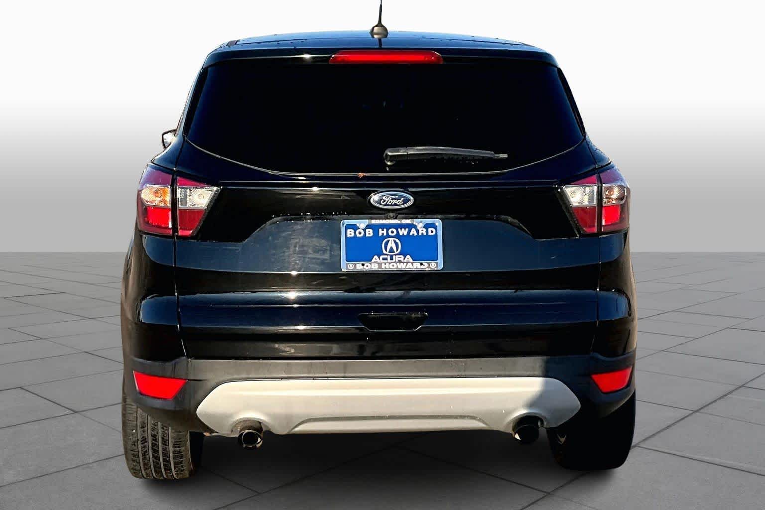 2017 Ford Escape SE photo 4