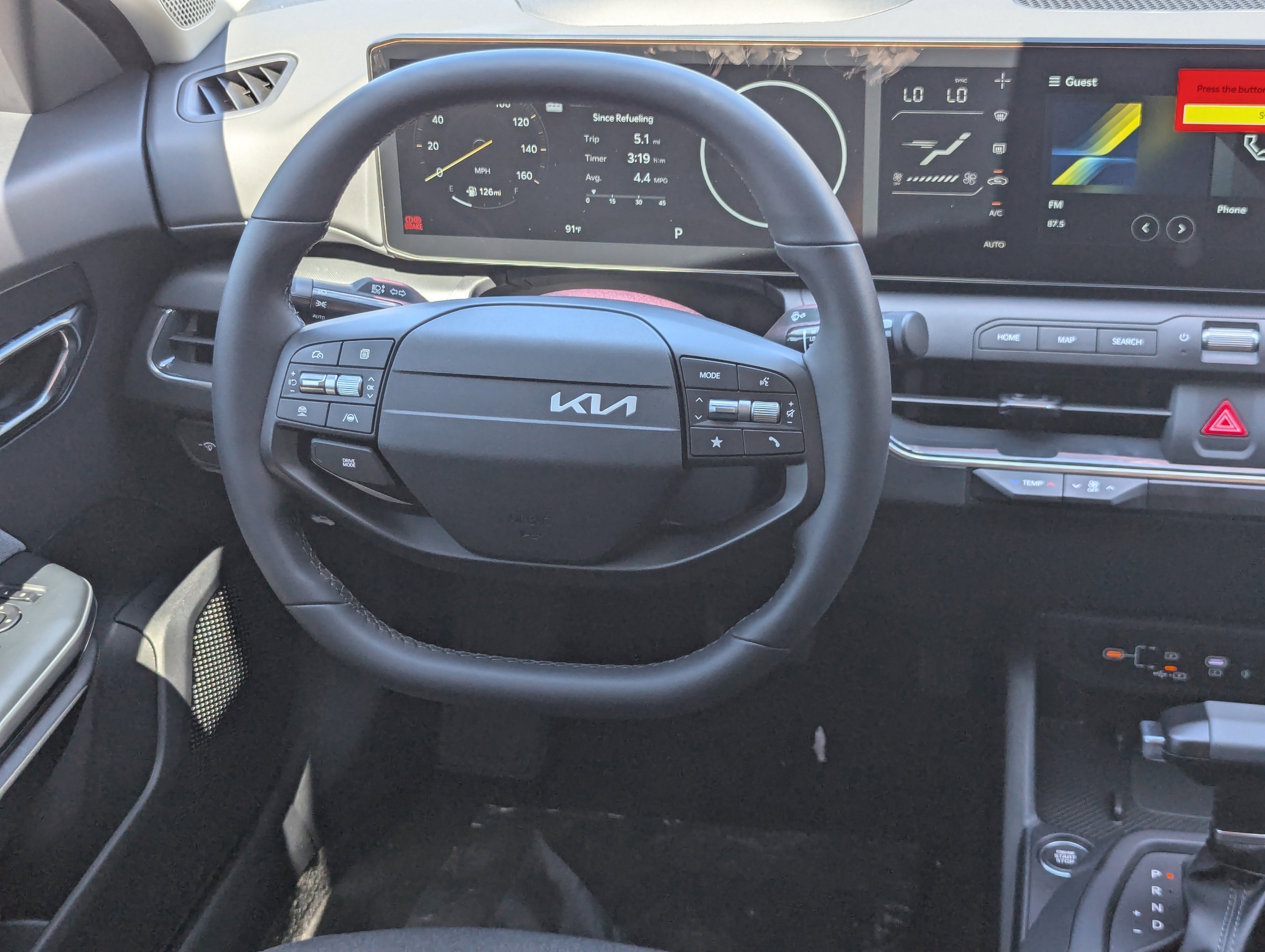 2025 Kia K4 EX photo 2