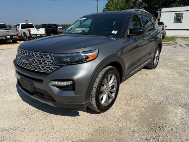 2023 Ford Explorer Limited's photo
