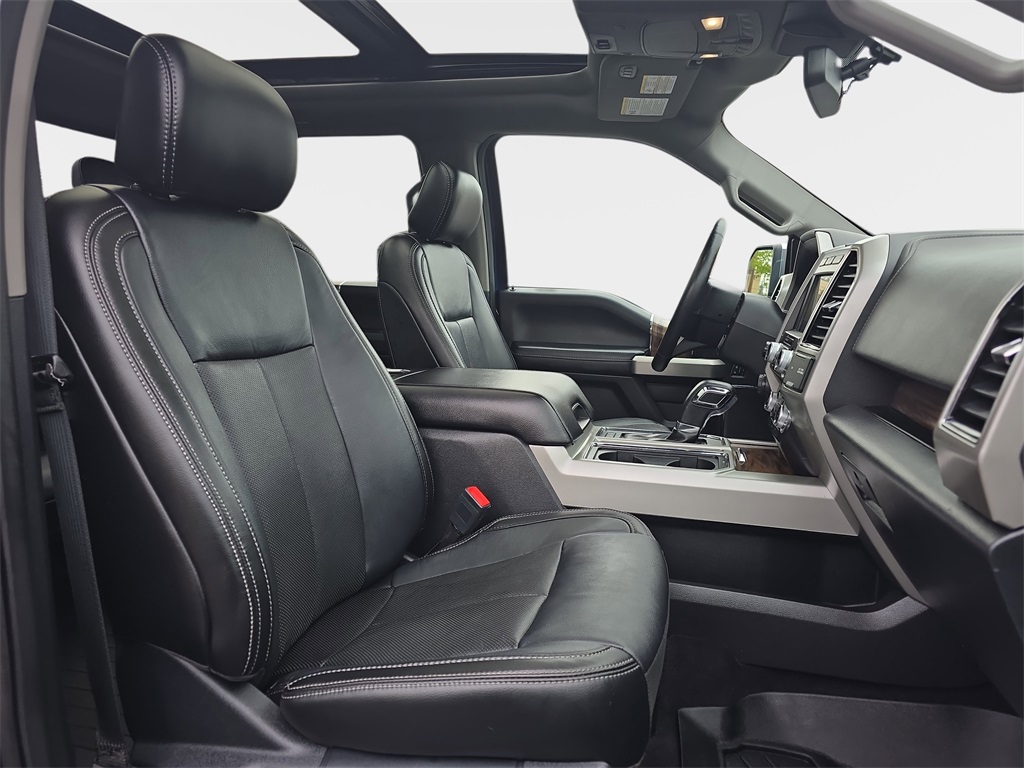 2020 Ford F-150 Lariat photo 10
