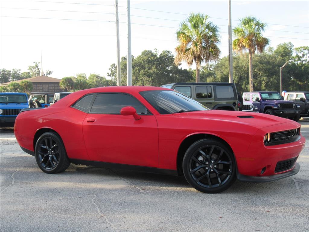 2023 Dodge Challenger SXT photo 2