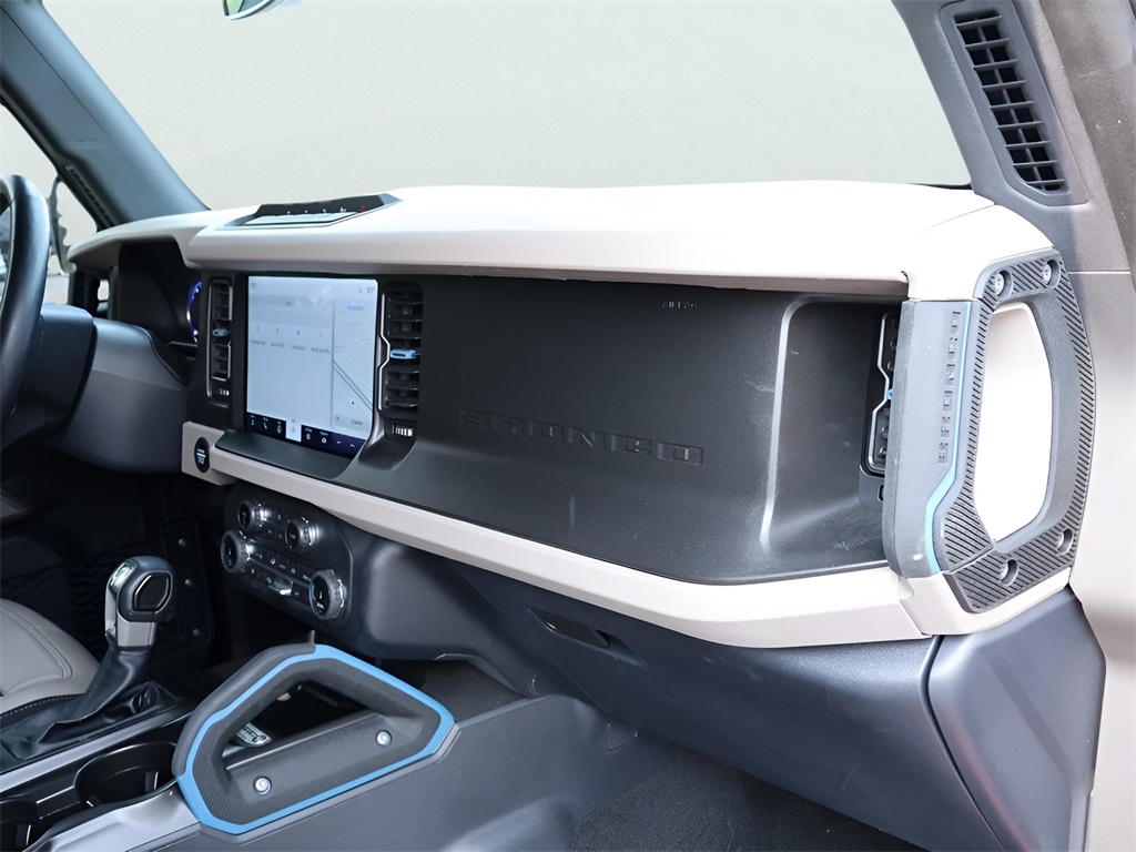 2022 Ford Bronco Wildtrak photo 11