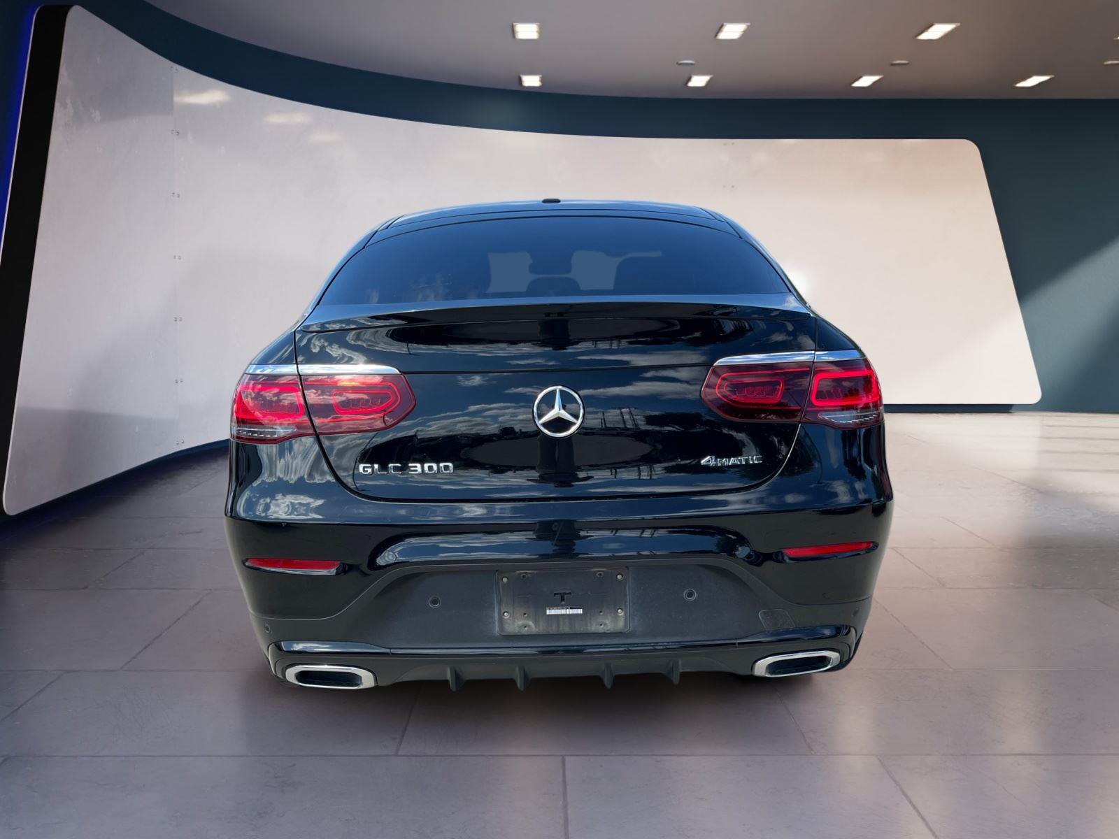 2023 Mercedes Benz GLC 300 4MATIC photo 4
