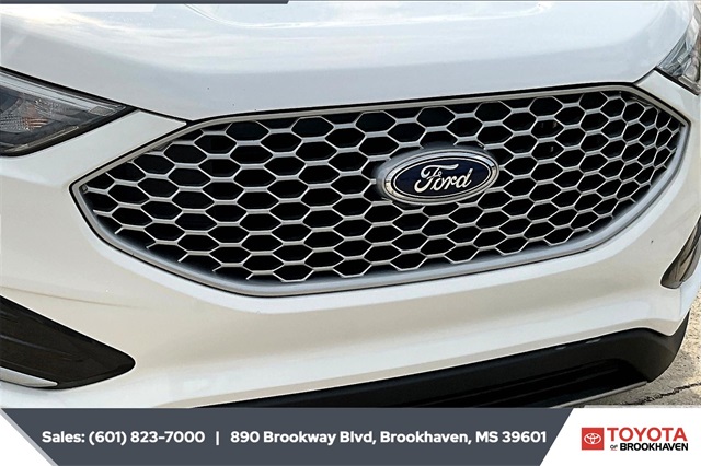 2023 Ford Edge SEL photo 18