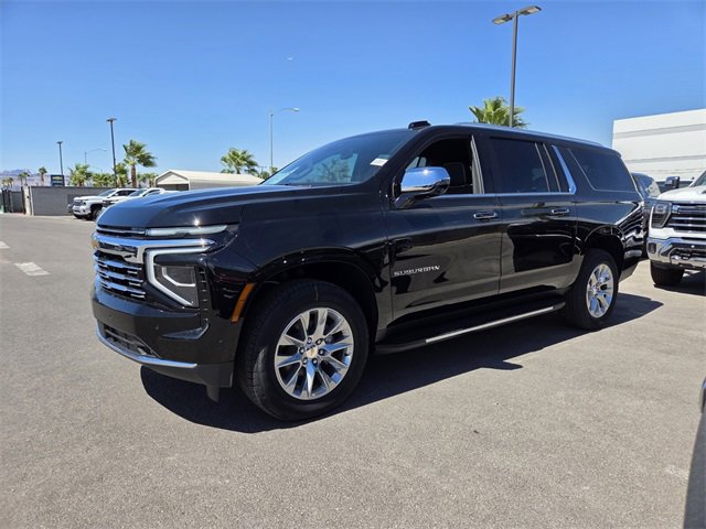 2025 Chevrolet Suburban Premier photo 2
