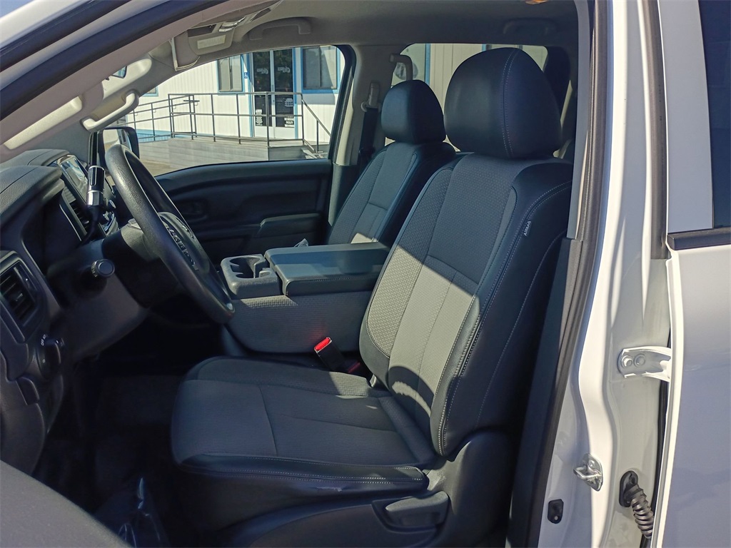 2021 Nissan Titan S photo 19