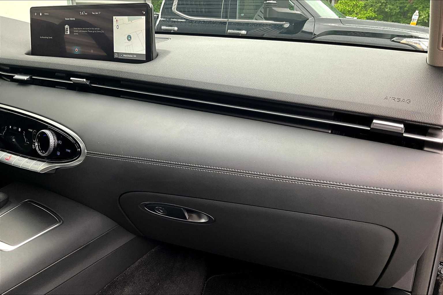 2025 Genesis GV70 2.5T photo 16