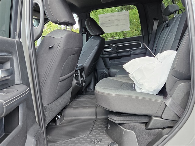 2026 Ram 2500 Big Horn photo 6
