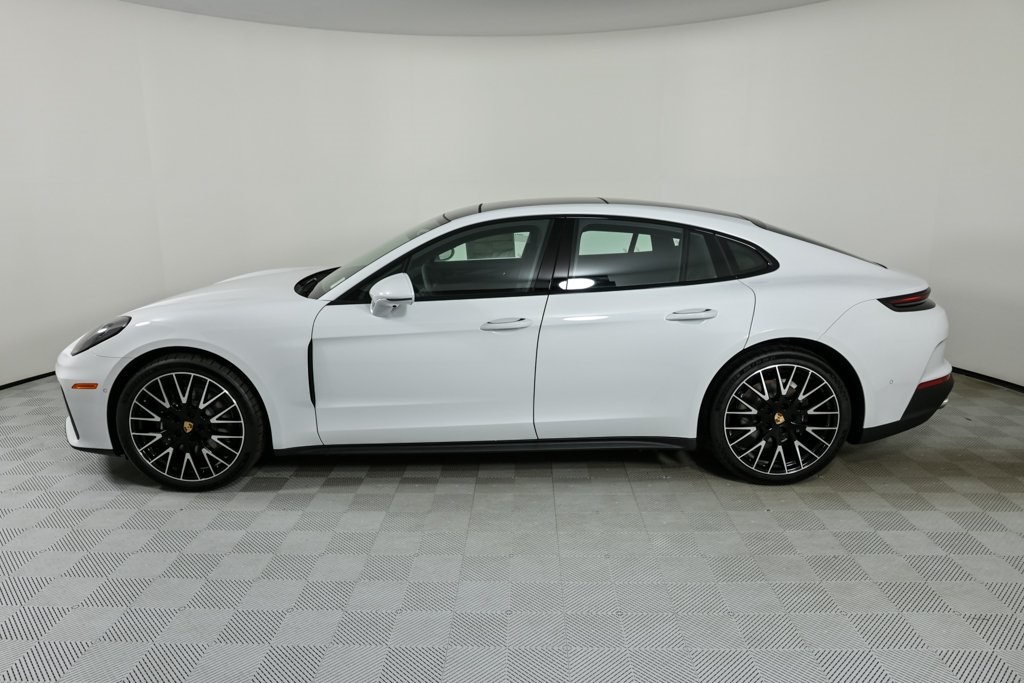 2025 Porsche Panamera Base photo 2