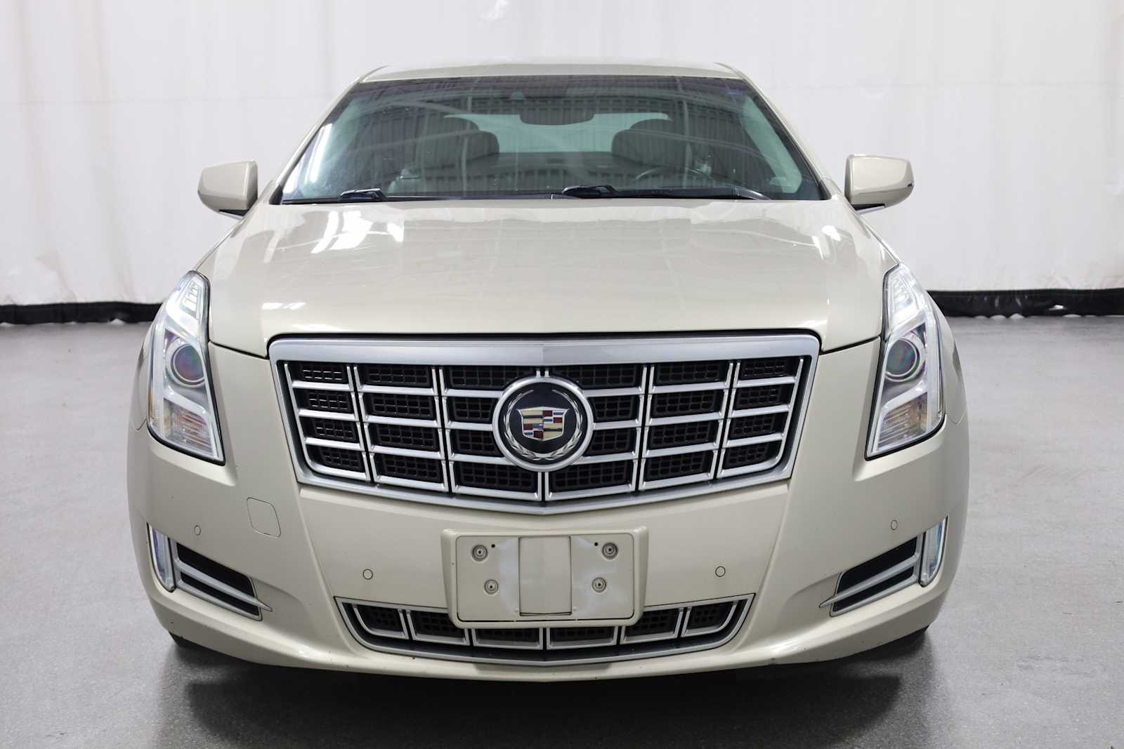 2013 Cadillac XTS Premium photo 13