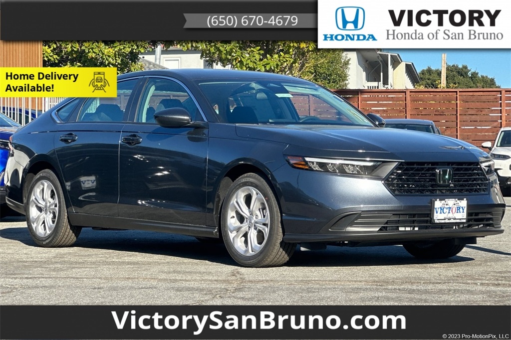 2025 Honda Accord LX's photo