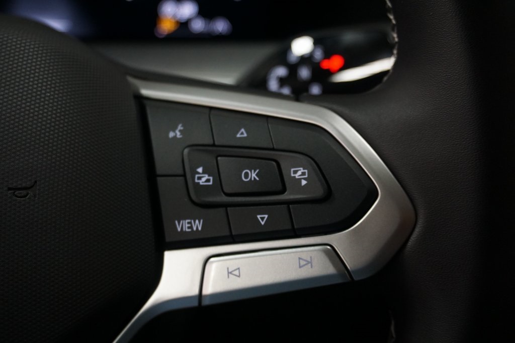 2025 Volkswagen Tiguan S photo 19