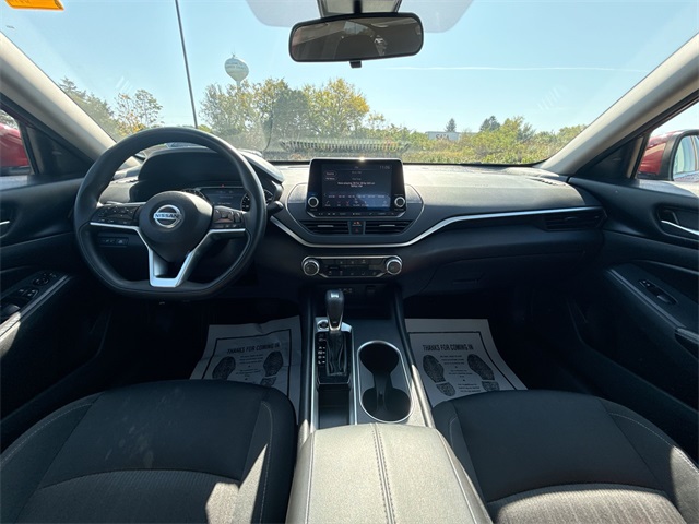 2022 Nissan Altima 2.5 SV photo 22