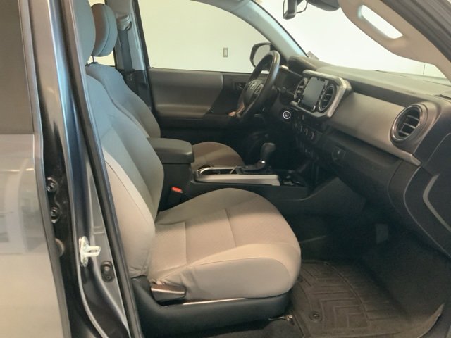 2022 Toyota Tacoma SR 4x4 photo 27