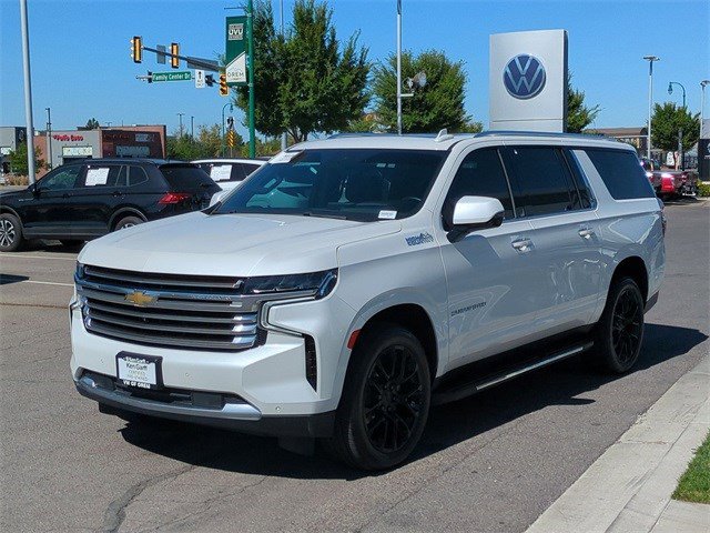 2023 Chevrolet Suburban High Country photo 7