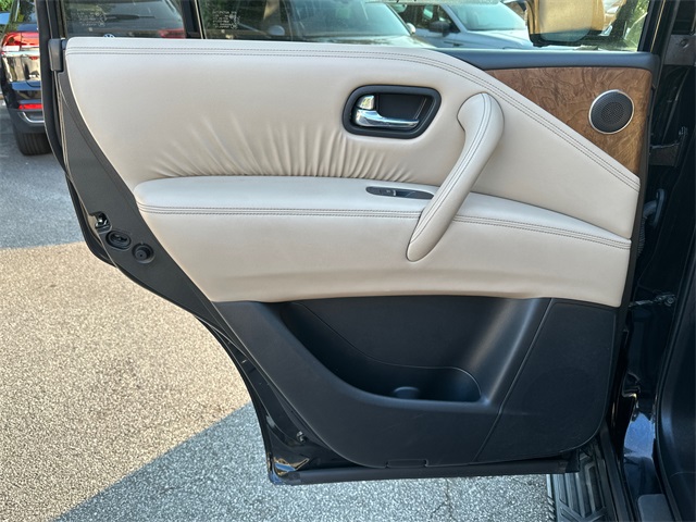 2023 Nissan Armada SL photo 22