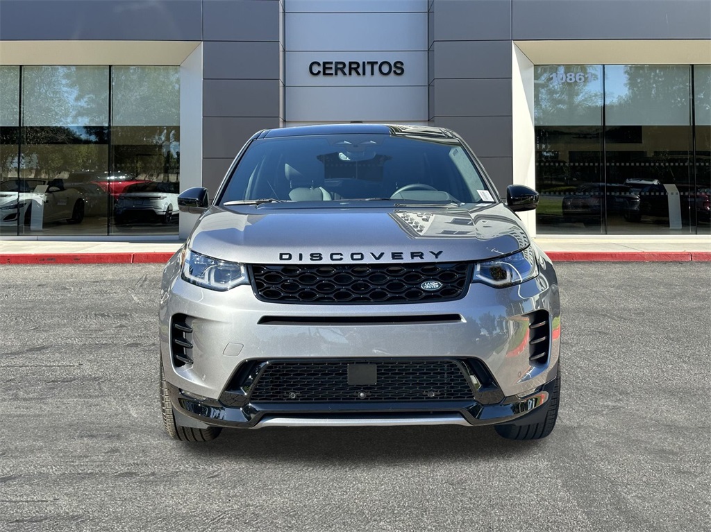 2025 Land Rover Discovery Sport Dynamic SE photo 2