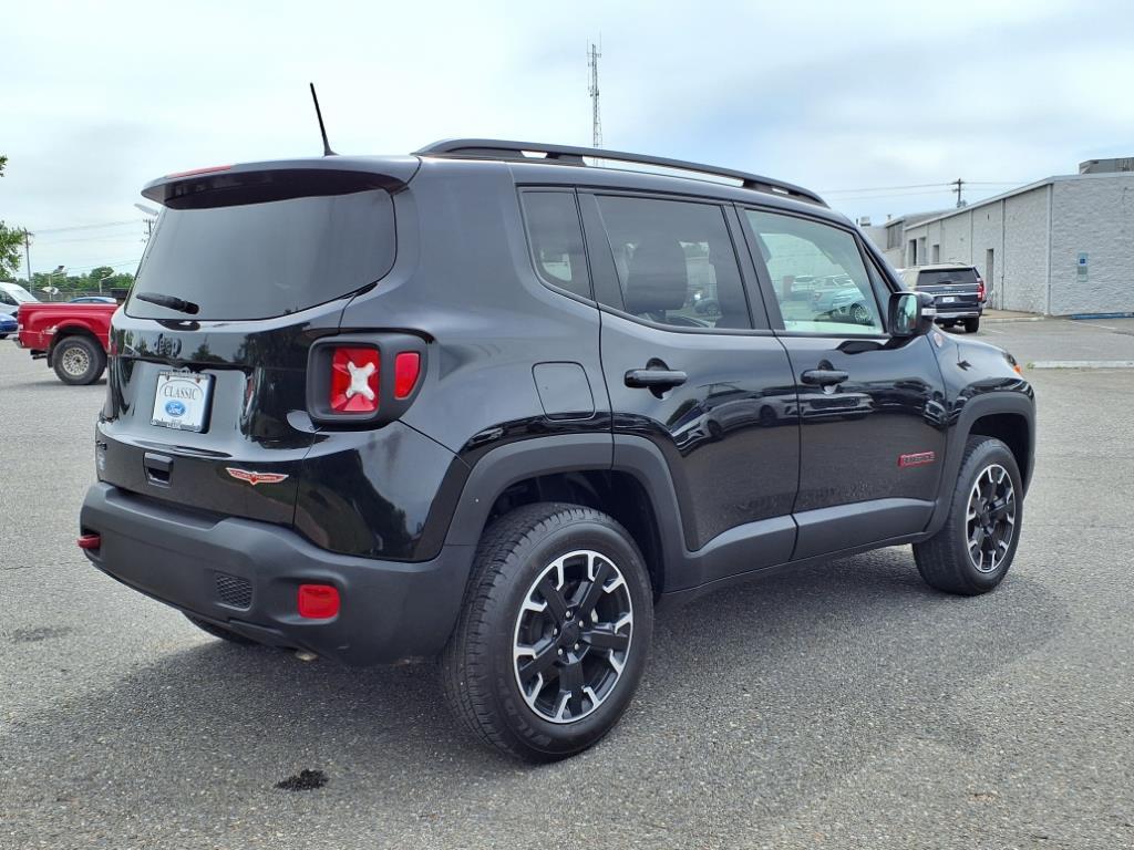 2023 Jeep Renegade Trailhawk photo 18