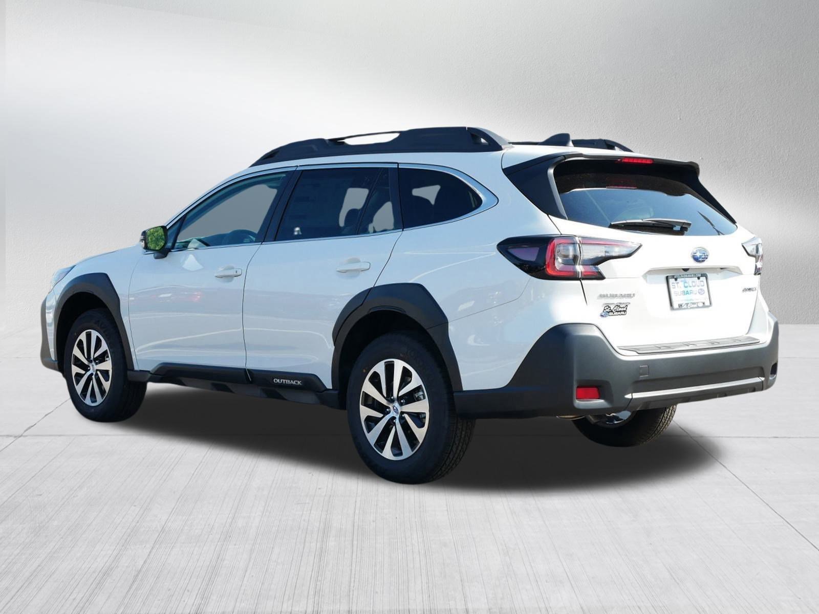 2025 Subaru Outback Premium photo 3