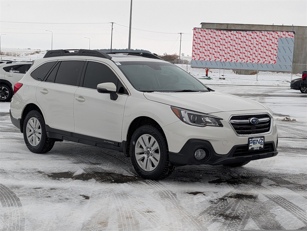 2019 Subaru Outback Premium's photo