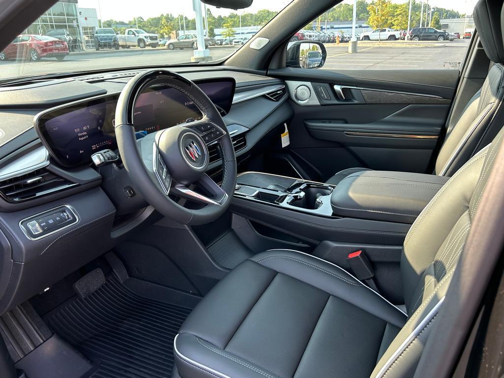 2026 Buick Enclave Avenir photo 6