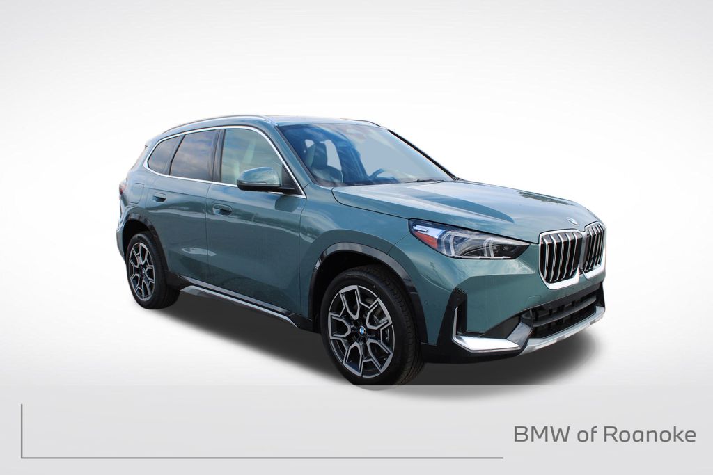 2026 BMW X1 28i's photo