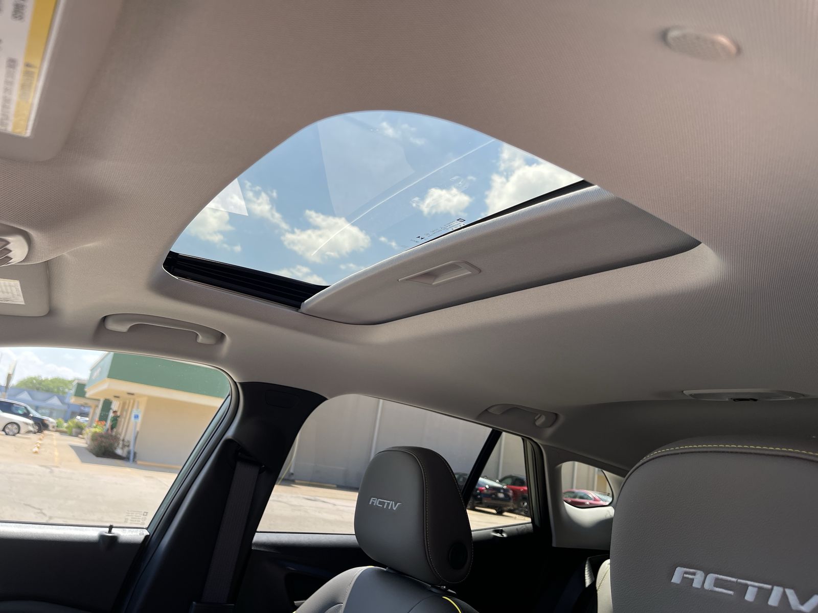 2025 Chevrolet Trax ACTIV photo 13
