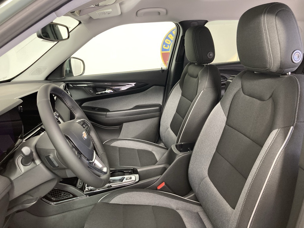 2026 Chevrolet Trailblazer LT photo 8
